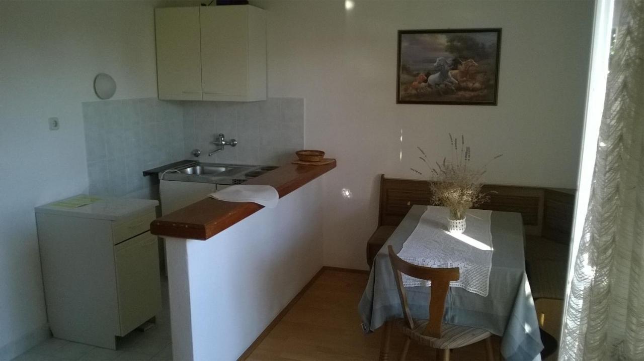 Apartments By The Sea Barbat, Rab - 17620 Barbat na Rabu ภายนอก รูปภาพ