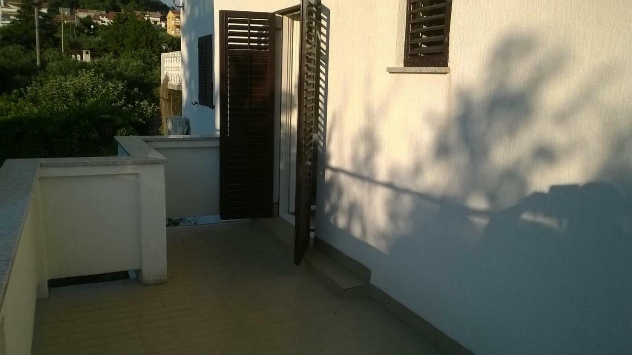 Apartments By The Sea Barbat, Rab - 17620 Barbat na Rabu ภายนอก รูปภาพ